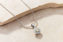 Adding a Personal Touch: White Gold Necklace with Pendant Options in Chicago