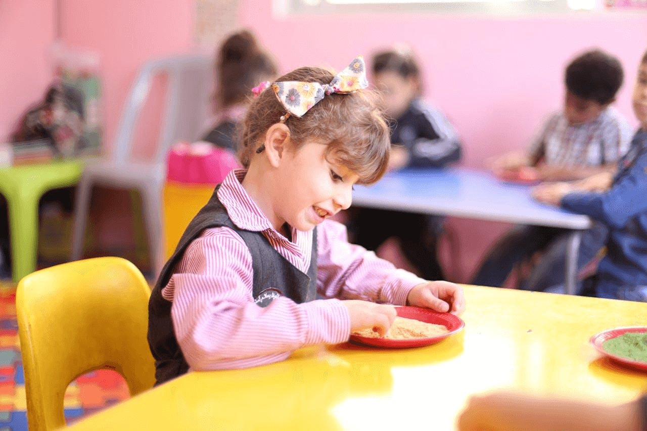 Can Designs of Tables & Chairs Boost Kids' Focus? - The Daily Tribute