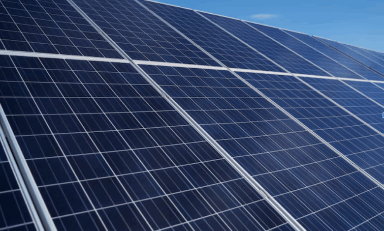 Solar Living: Enjoying the Benefits of Renewable Power in Your Ontario Home