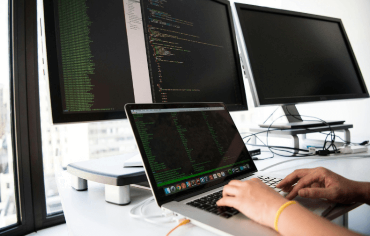 Digitally Under Control: How IT Service Providers Support Companies