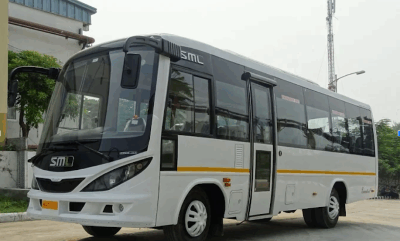Why Luxury Tempo Travellers are Perfect for Delhi Group Tours