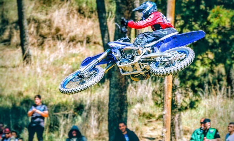 Choose a motorcycle accident lawyer in Houston 