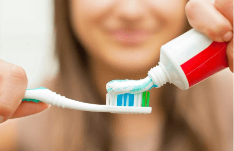 Stopping Decay: How High-Fluoride Toothpaste Protects Your Enamel