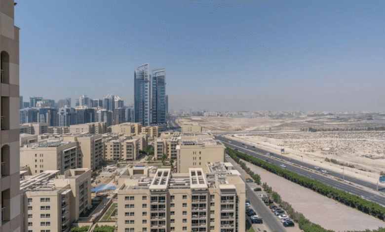 How to Choose the Right Real Estate Brokers in Dubai: Red Flags and Green Flags