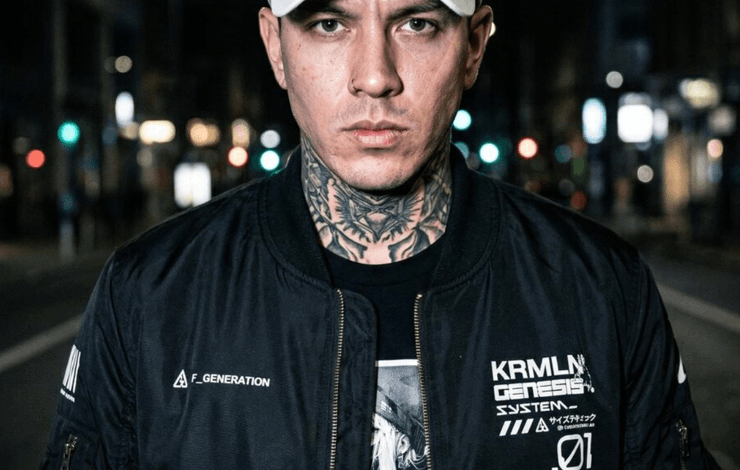 Cyberpunk vs Y2K Fashion: Key Differences in 2026 Trends