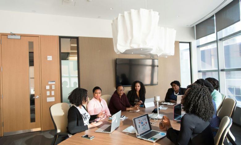 What Law Firms Need to Know Before Expanding Their Legal Team