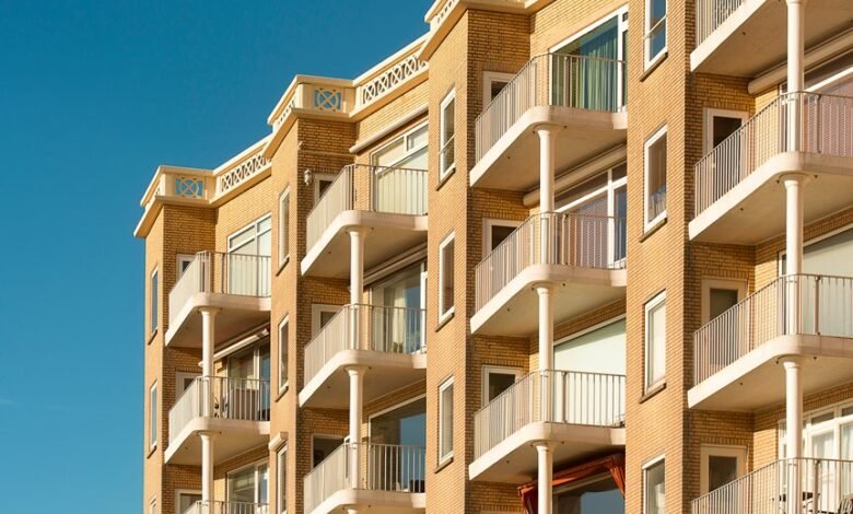 estate embraces ai to stage rental